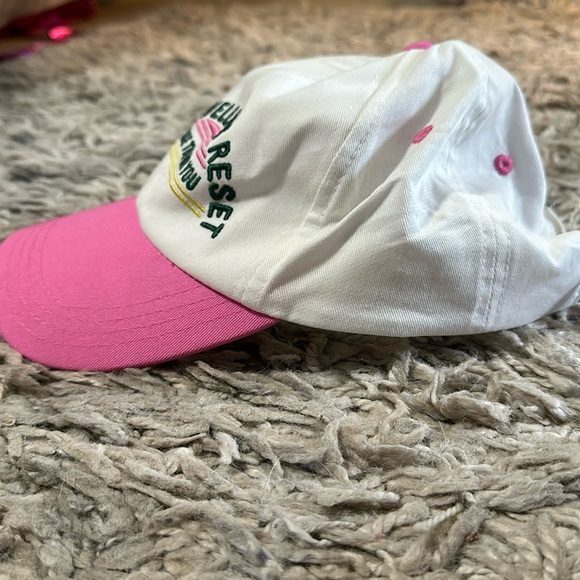 H&M Baseball Hat - Picture 9 of 9